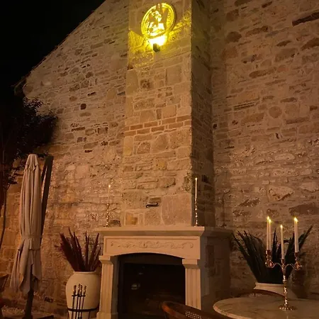 Dionysos 1789 Boutique Hotel Foca